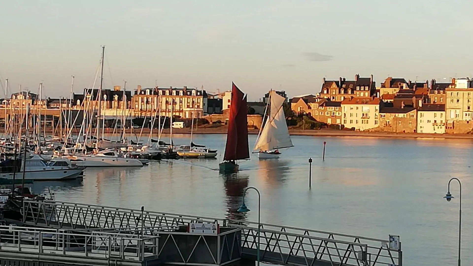Apartment Au Bord De Mer Saint-Malo