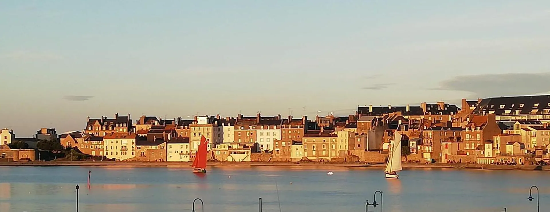 Au Bord De Mer Saint-Malo